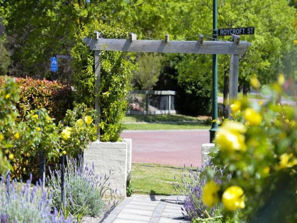 Victoria'S Guesthouse Bowral Exterior photo